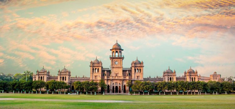 things to do in faisalabad